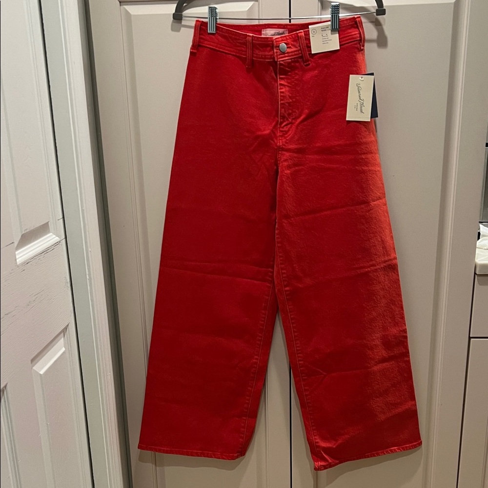 Universal Thread Bright Red Wide Leg Jeans. Size 2 🆕 13/26